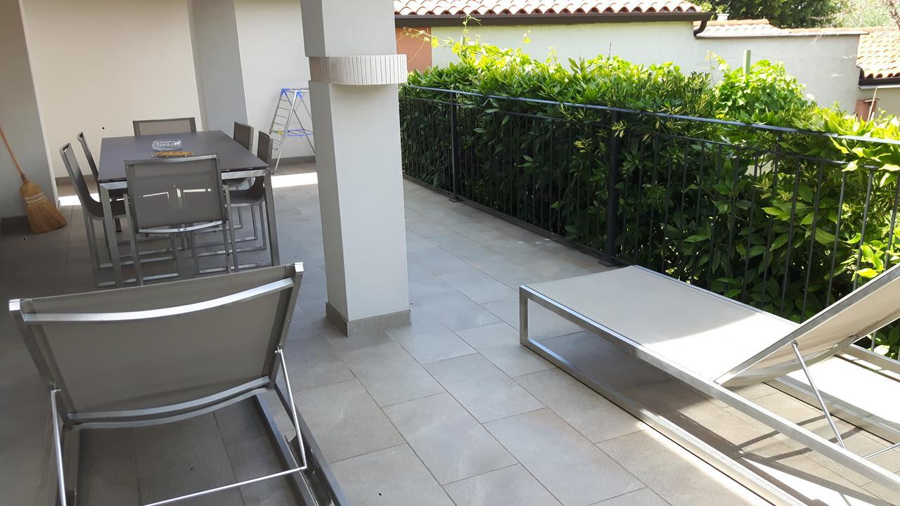 Apartment Laguna 33 Izola Buitenkant foto